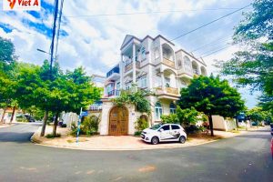 BÁN BIỆT THỰ HAI MẶT TIỀN ĐƯỜNG Y ÚT NIÊ VÀ NGUYỄN SƠN GẦN TRƯỜNG MẦM NON QUỐC TẾ