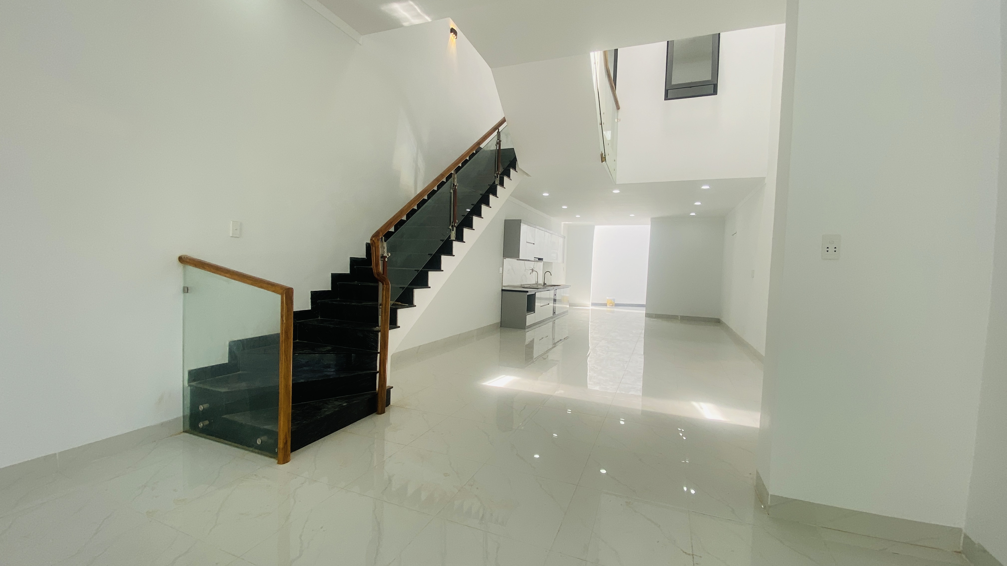 🏡🔥 NHÀ ĐẸP HẺM Ô TÔ MAI THỊ LỰU – PHƯỜNG EA KAO 🔥🏡